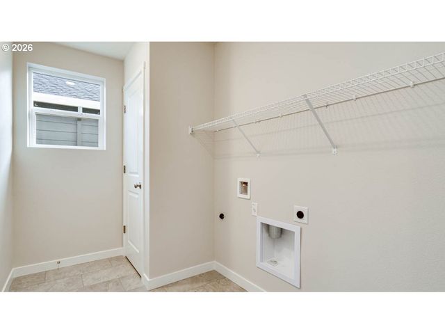 2190 36th Ave, Forest Grove, OR 97116