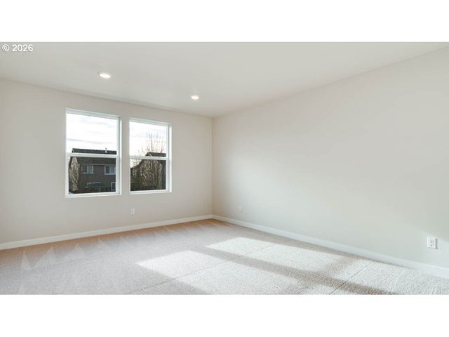 2190 36th Ave, Forest Grove, OR 97116