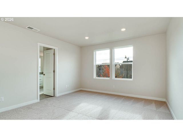 2190 36th Ave, Forest Grove, OR 97116