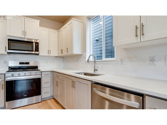 2190 36th Ave, Forest Grove, OR 97116