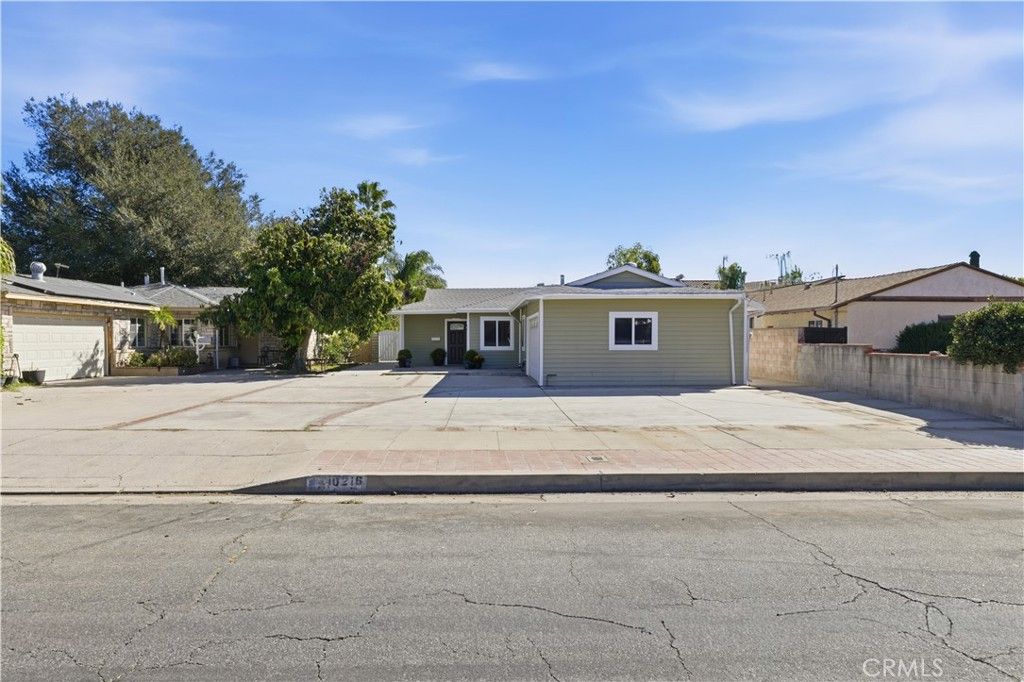 10216 Owensmouth, Chatsworth, CA 91311 — photo 2