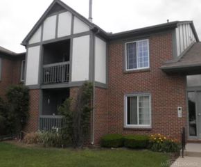 15530 Ashley Court, Macomb Twp, MI 48044