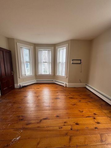 9 Darling 1, Marblehead, MA 01945