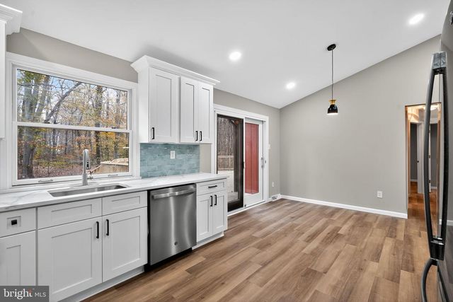 120 GILBERT RD, Bordentown, NJ 08505