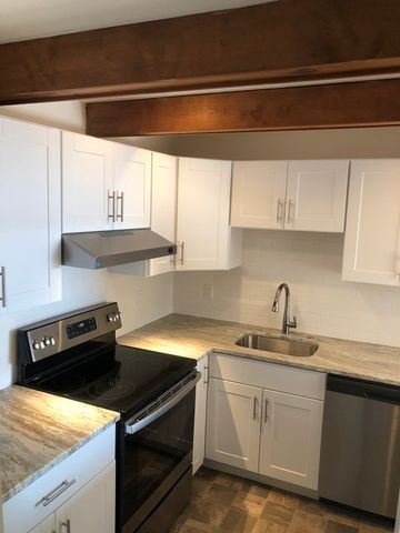 65 Front Street C, Marblehead, MA 01945