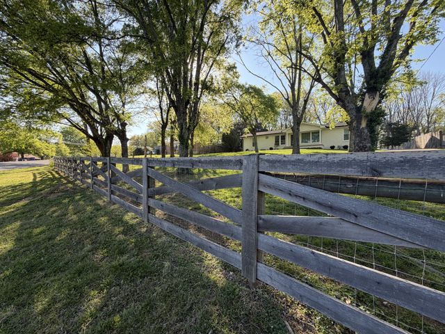 542 Moncrief Ave, Goodlettsville, TN 37072