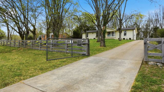 542 Moncrief Ave, Goodlettsville, TN 37072