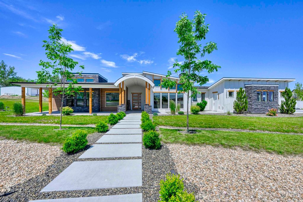15006 Snow Mountain Dr., Caldwell, ID 83607