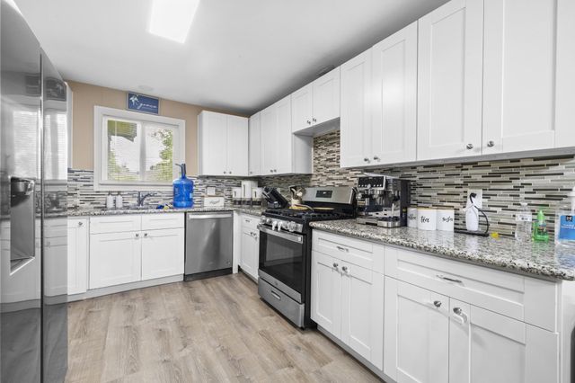 3823 Shadow Trail, Houston, TX 77084