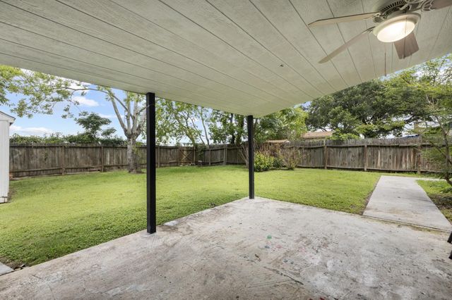 3823 Shadow Trail, Houston, TX 77084