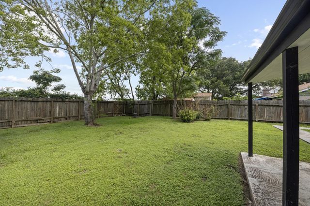 3823 Shadow Trail, Houston, TX 77084
