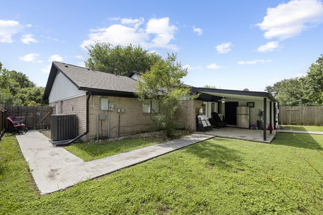 3823 Shadow Trail, Houston, TX 77084