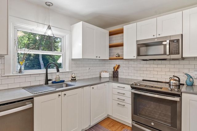 3 Chandler Rd, Wilmington, MA 01887