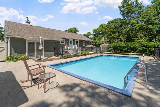 3 Chandler Rd, Wilmington, MA 01887