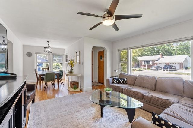 3 Chandler Rd, Wilmington, MA 01887