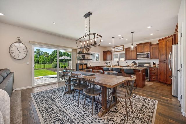 1706 Shakeley Ln, Ione, CA 95640