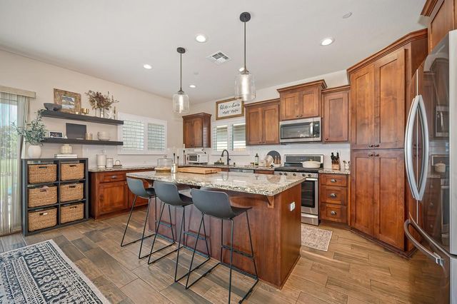 1706 Shakeley Ln, Ione, CA 95640