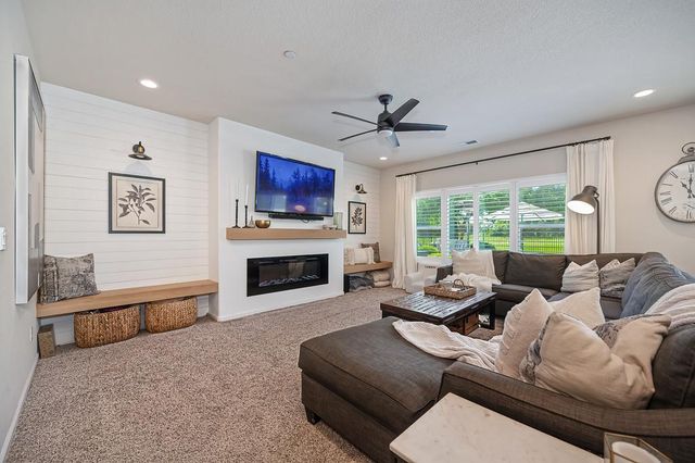 1706 Shakeley Ln, Ione, CA 95640