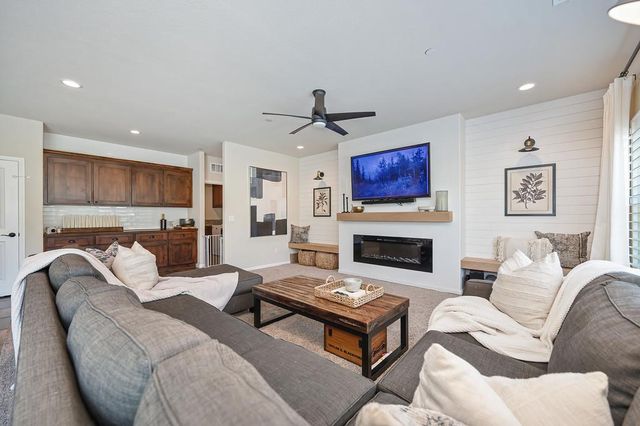 1706 Shakeley Ln, Ione, CA 95640