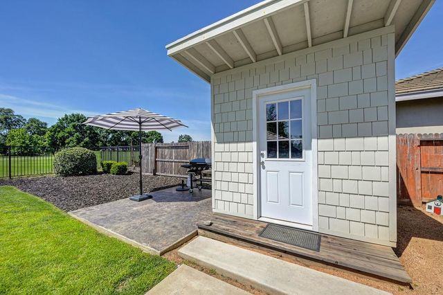 1706 Shakeley Ln, Ione, CA 95640