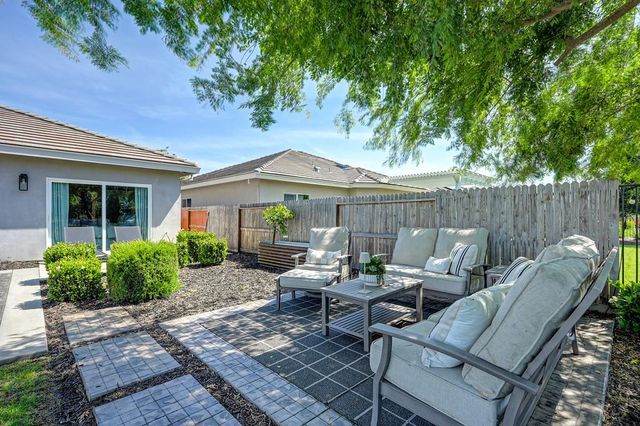 1706 Shakeley Ln, Ione, CA 95640
