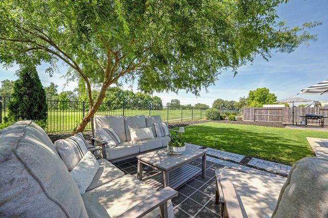 1706 Shakeley Ln, Ione, CA 95640