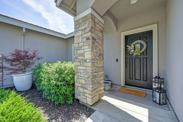 1706 Shakeley Ln, Ione, CA 95640