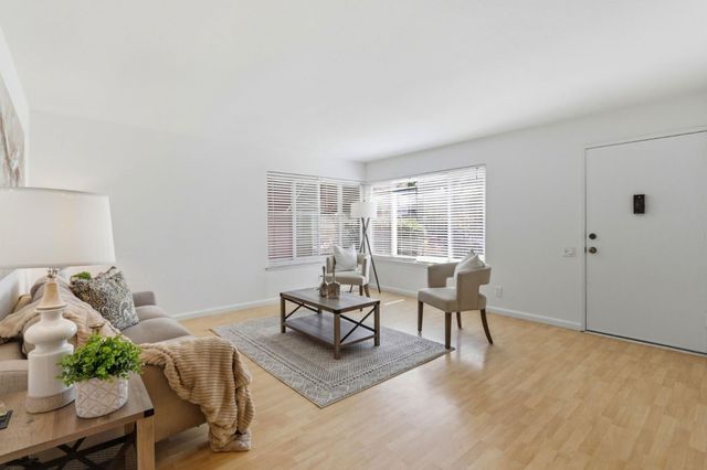 30 Muirfield Court, San Jose, CA 95116