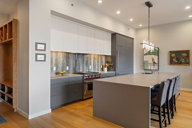 477 Harrison Ave 5B, Boston, MA 02118