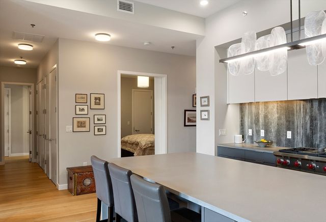 477 Harrison Ave 5B, Boston, MA 02118