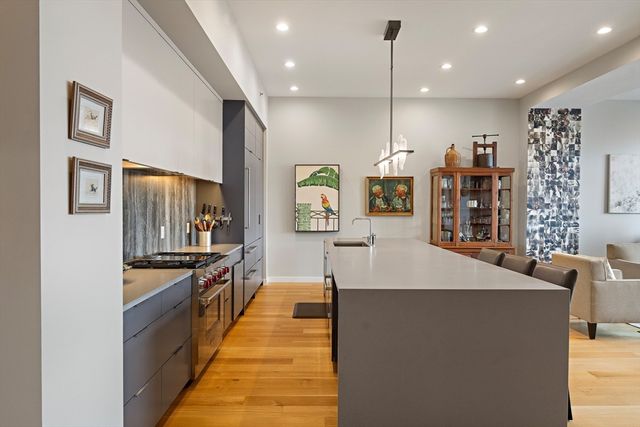 477 Harrison Ave 5B, Boston, MA 02118