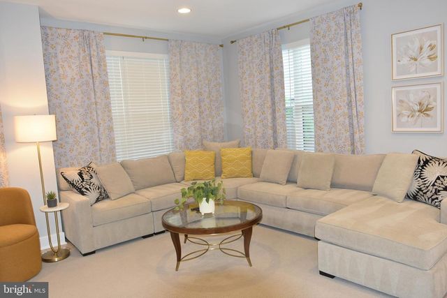 3166 ASCENT RD, Falls Church, VA 22042