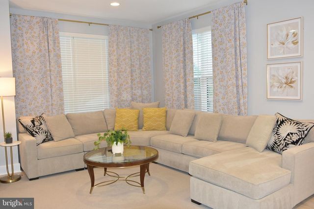 3166 ASCENT RD, Falls Church, VA 22042