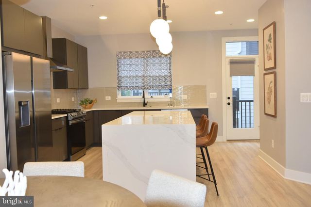 3166 ASCENT RD, Falls Church, VA 22042