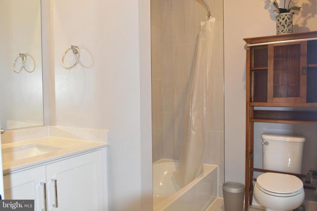 3166 ASCENT RD, Falls Church, VA 22042