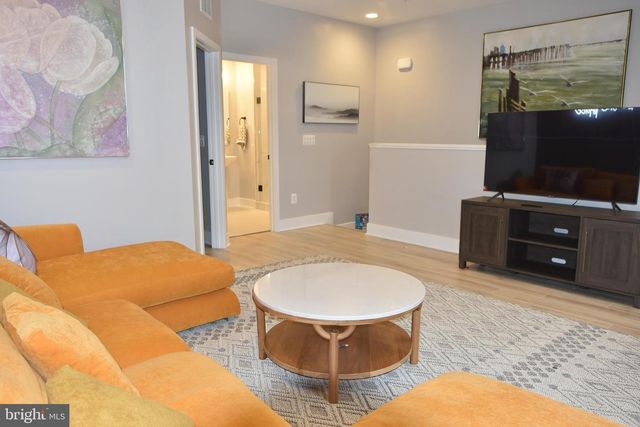 3166 ASCENT RD, Falls Church, VA 22042