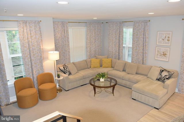 3166 ASCENT RD, Falls Church, VA 22042