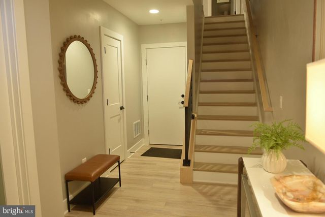 3166 ASCENT RD, Falls Church, VA 22042