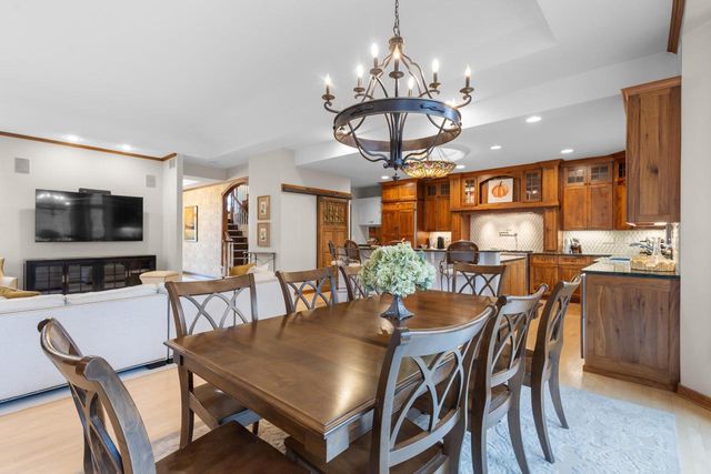 1935 E TELEMARK CIRCLE, Green Bay, WI 54313