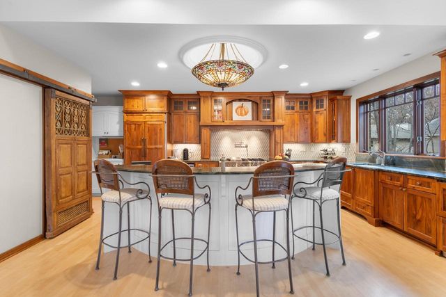 1935 E TELEMARK CIRCLE, Green Bay, WI 54313