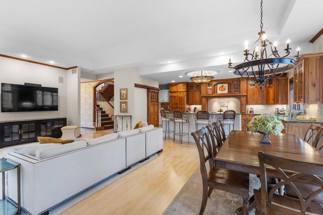 1935 E TELEMARK CIRCLE, Green Bay, WI 54313