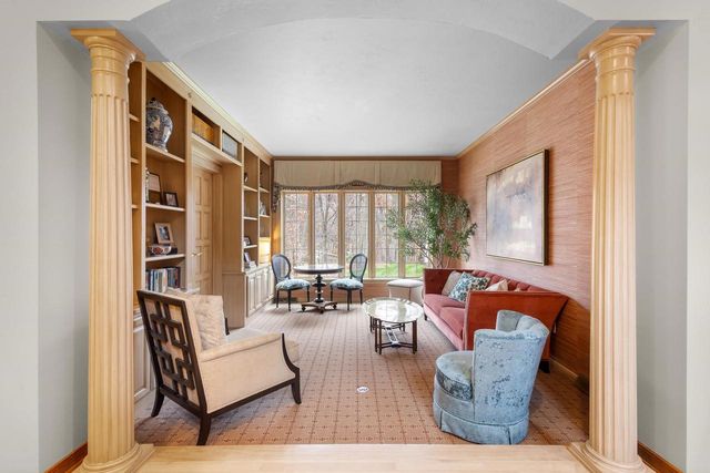 1935 E TELEMARK CIRCLE, Green Bay, WI 54313