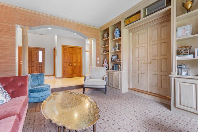 1935 E TELEMARK CIRCLE, Green Bay, WI 54313