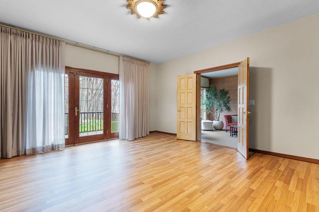 1935 E TELEMARK CIRCLE, Green Bay, WI 54313