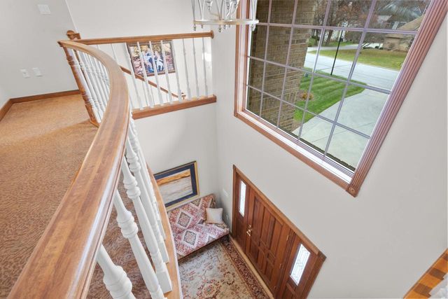 1935 E TELEMARK CIRCLE, Green Bay, WI 54313