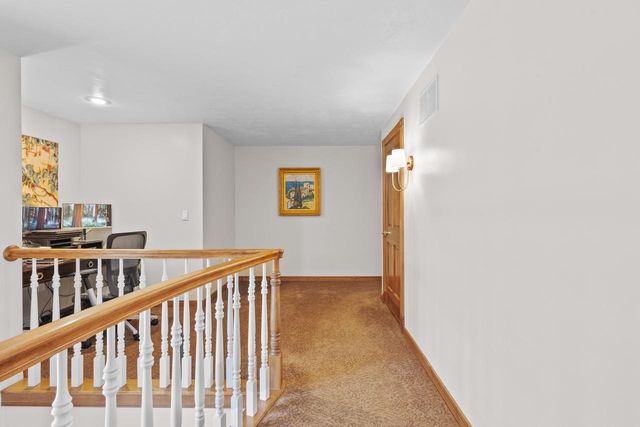 1935 E TELEMARK CIRCLE, Green Bay, WI 54313