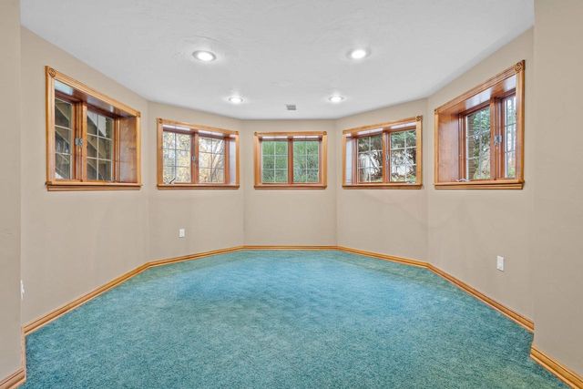 1935 E TELEMARK CIRCLE, Green Bay, WI 54313