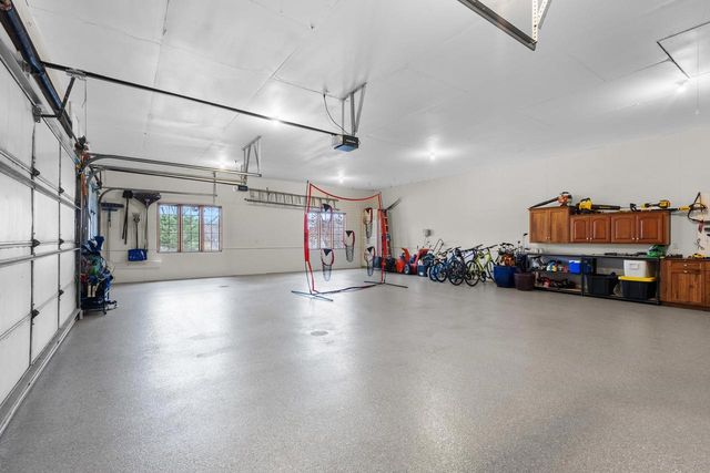 1935 E TELEMARK CIRCLE, Green Bay, WI 54313