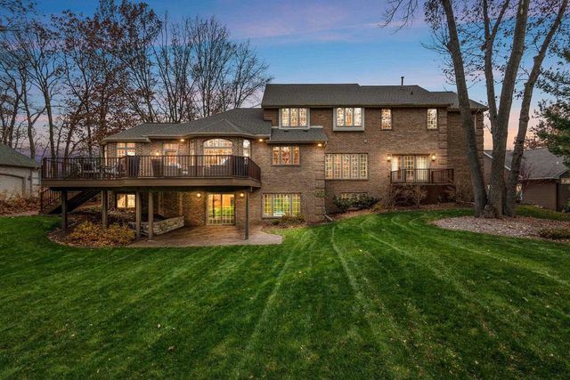 1935 E TELEMARK CIRCLE, Green Bay, WI 54313