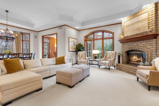 1935 E TELEMARK CIRCLE, Green Bay, WI 54313